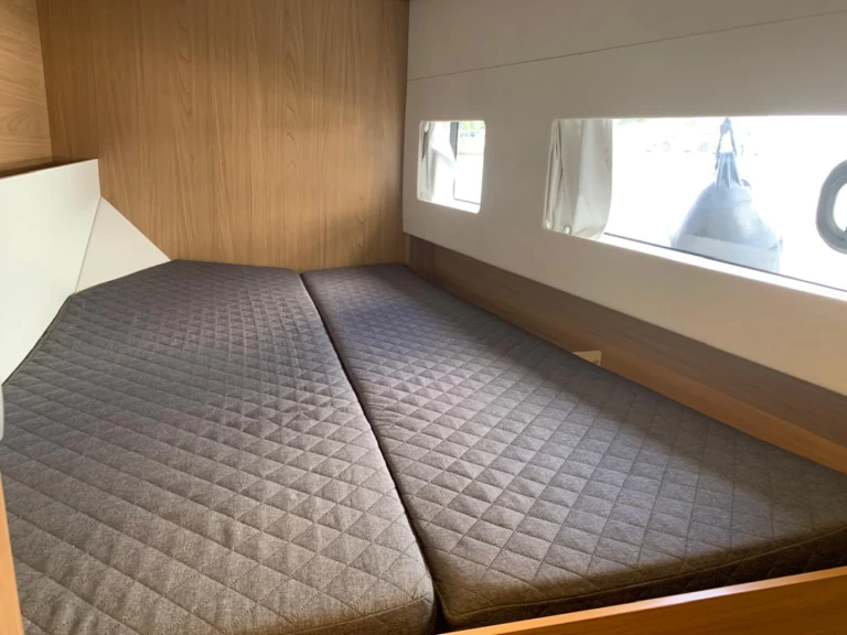 Pronájem jachty v Perigiali -Bali Bali Catsmart na Samboatu