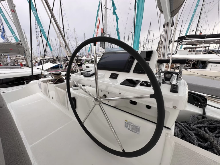 Lagoon LAGOON 51 ICONIC jednotlivci a charterové společnosti v Split