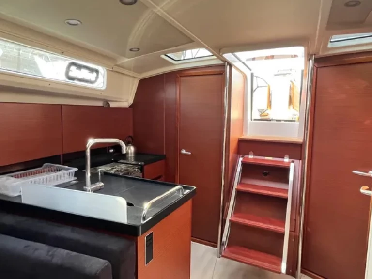 Pronájem jachty v Perigiali -Hanse Hanse 418 na Samboatu