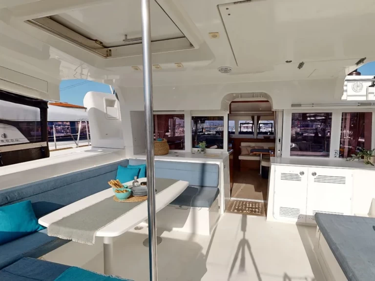 Lagoon Lagoon 450 F jednotlivci a charterové společnosti v Perigiali