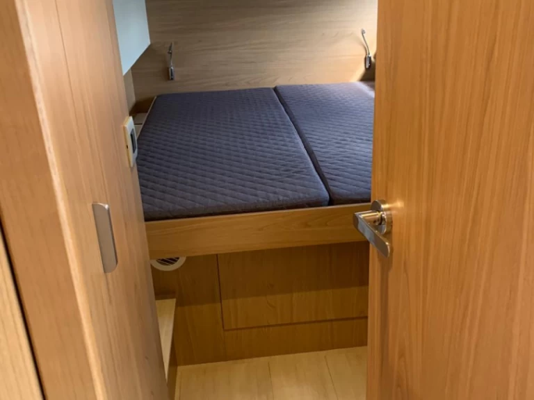 Bali Bali Catsmart jednotlivci a charterové společnosti v Perigiali