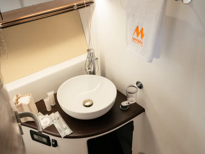 Motorová loď k pronájmu v Salerno za nejlepší cenu