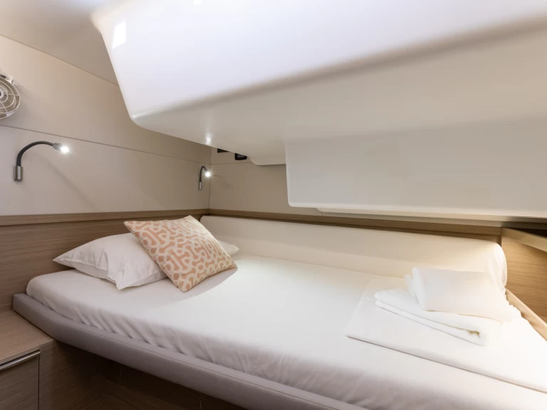 Pronajmout Katamarán se skipperem či ne Lagoon v Split