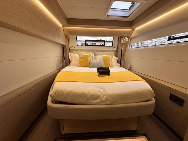 Pronájem lodi Split lákavé ceny Lagoon 51