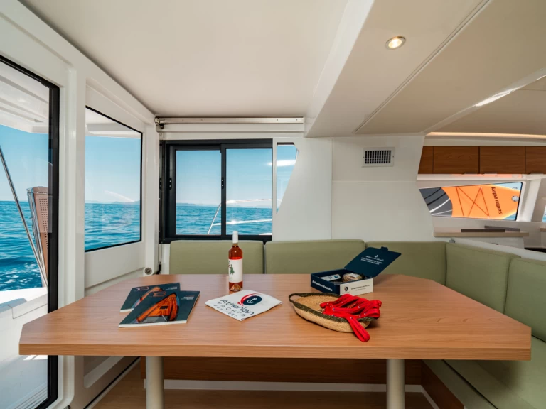 Pronájem jachty v Sámi -Bali Bali 4.2 na Samboatu