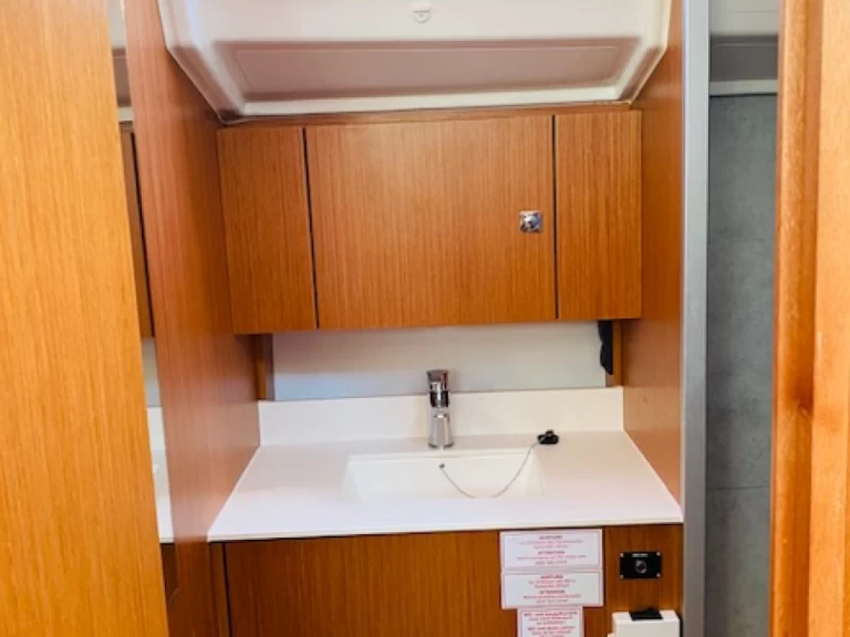 Pronájem lodi Bavaria Bavaria C42 v Punta Ala na Samboatu