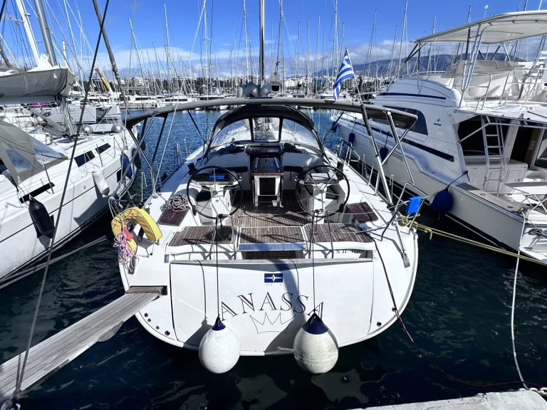 Pronájem lodi Bavaria Cruiser 56 v Alimos na Samboatu