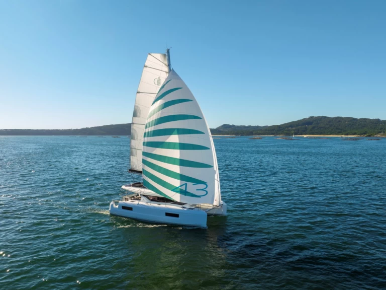 Pronájem lodi Kaštela lákavé ceny Lagoon 43