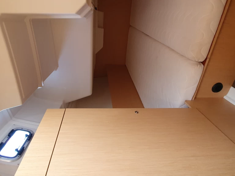 Pronajmout Plachetnice se skipperem či ne Bénéteau v Olbia