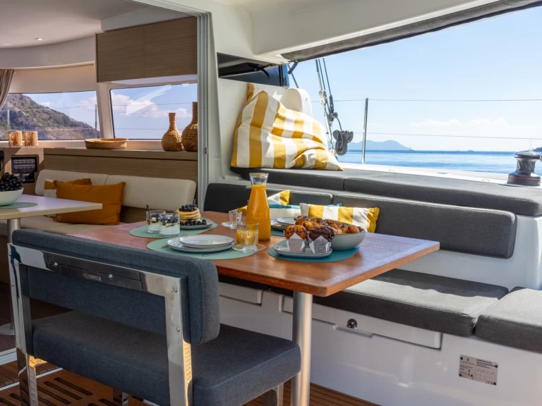 Pronájem lodi Lagoon Lagoon 43 v Lefkáda na Samboatu