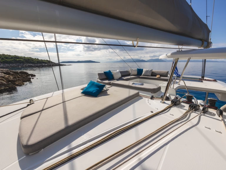 Pronajmout Katamarán se skipperem či ne Lagoon v Lefkáda