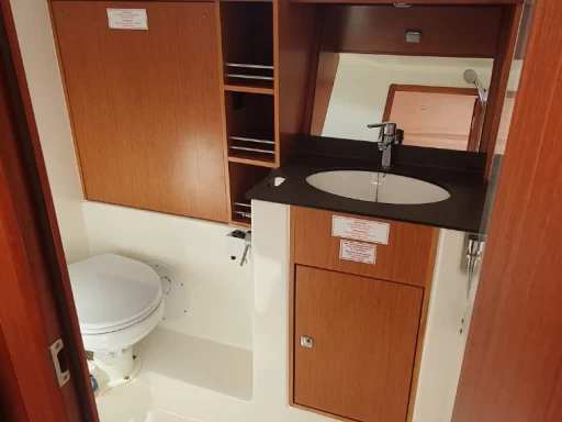 Pronajmout Plachetnice se skipperem či ne Bavaria v Punta Ala