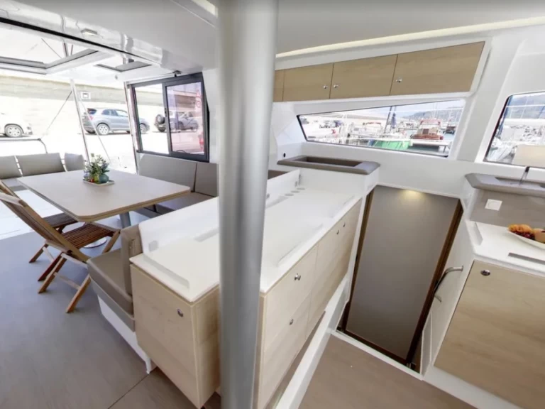 Pronajmout Katamarán se skipperem či ne Bali v Agropoli