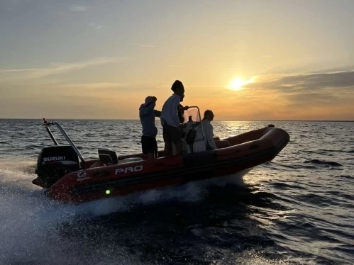 Pronajmout Polotuhá loď se skipperem či ne Zodiac v Port la Forêt