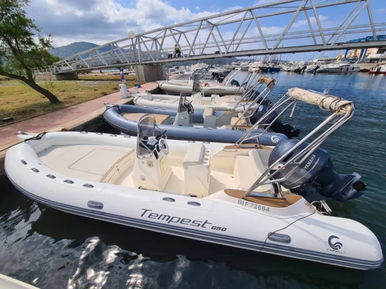 Pronájem lodi Saint-Florent lákavé ceny Tempest 650
