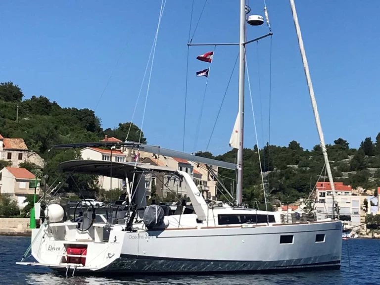 Pronájem lodi Bénéteau Oceanis 38.1 v Split na Samboatu
