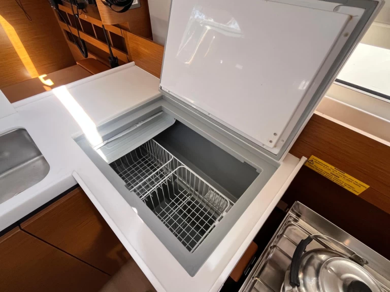 Pronajmout Plachetnice se skipperem či ne Jeanneau v Palma de Mallorca