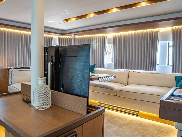 Lagoon Lagoon 50 jednotlivci a charterové společnosti v Kaštela