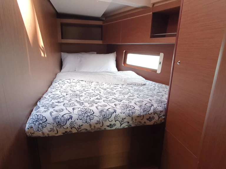 Pronajmout Plachetnice se skipperem či ne Bénéteau v Split