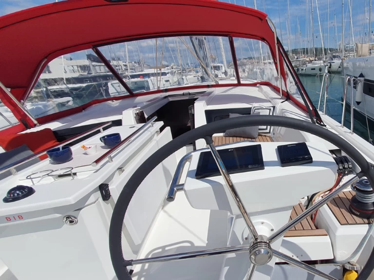 Pronájem lodi Split lákavé ceny Oceanis 46.1