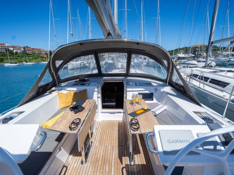 Pronájem Plachetnice Bavaria s licencí