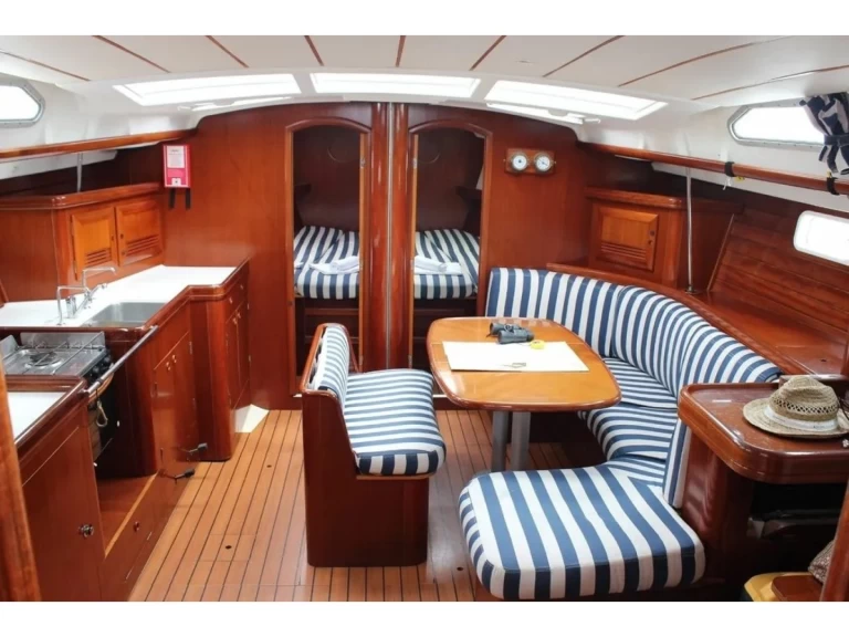 Pronájem Plachetnice v Nikiána -Bénéteau Oceanis 473