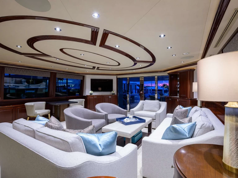 Westport DETERMINATION jednotlivci a charterové společnosti v Fort Lauderdale