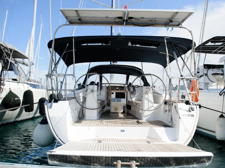 Bavaria Bavaria 40 Cruiser jednotlivci a charterové společnosti v Kavála