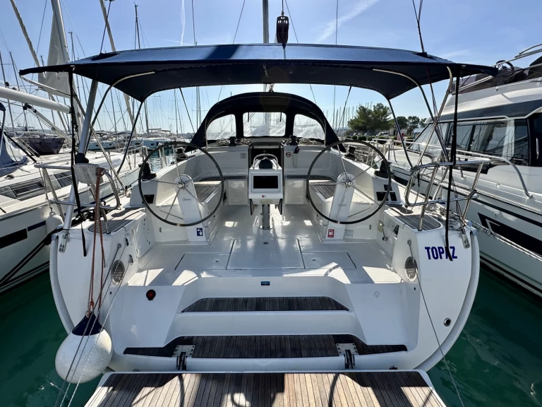 Pronajmout Plachetnice se skipperem či ne Bavaria v Sukošan