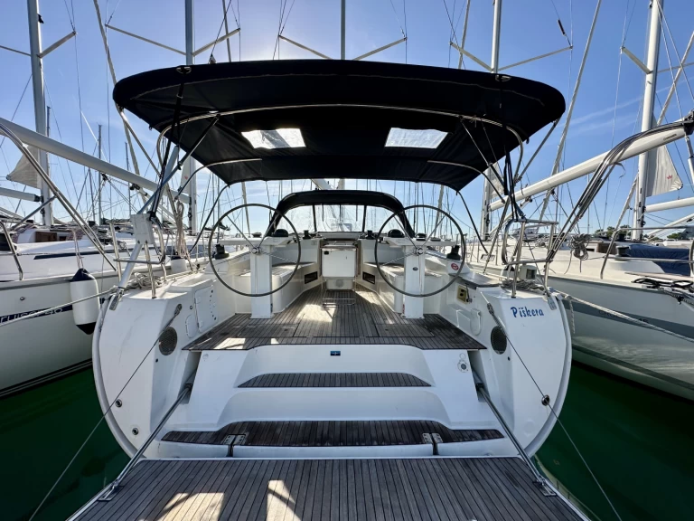 Pronájem Plachetnice Bavaria s licencí