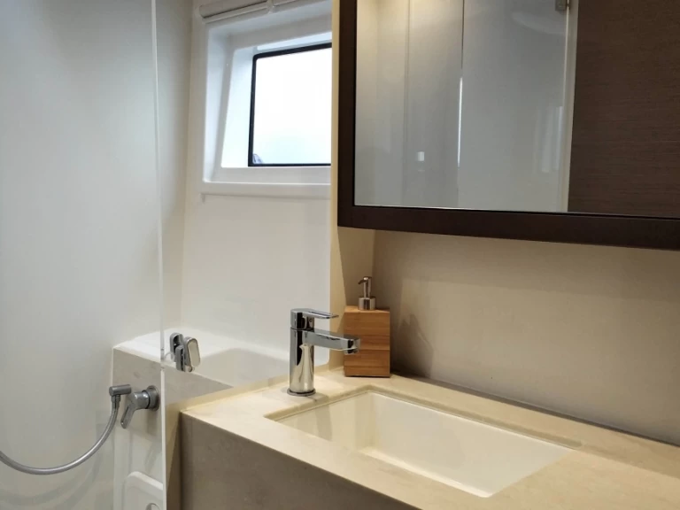 Pronájem jachty v Lavrio -Lagoon Lagoon 46 na Samboatu