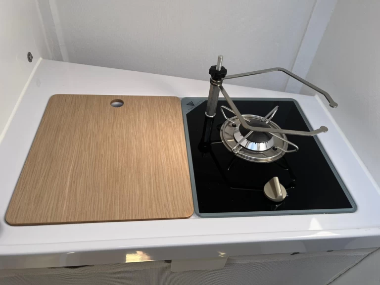 Pronájem lodi Split lákavé ceny First 27