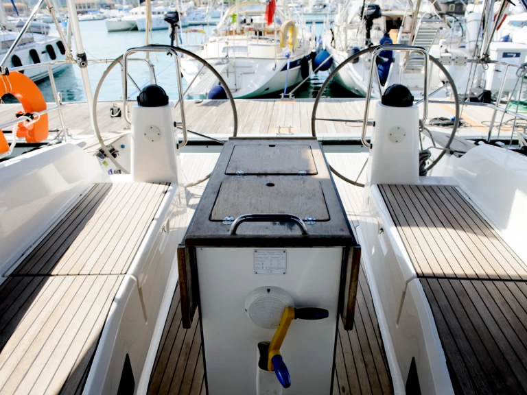 Pronájem Plachetnice Bavaria s licencí