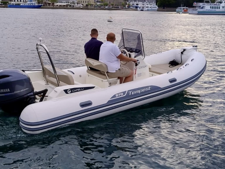 Pronájem jachty v Combrit -Capelli Tempest 570 na Samboatu