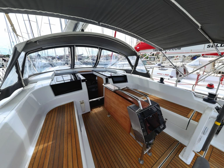 Hanse Hanse 418 jednotlivci a charterové společnosti v Biograd Na Moru