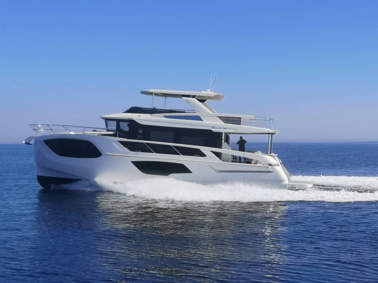 Pronajmout si Absolute Yachts Navetta 64 v Sukošan