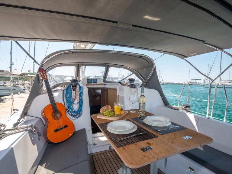 Pronajmout si Elan E4 v Betina