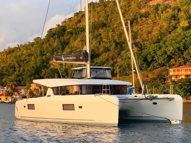 Lagoon Lagoon 42 jednotlivci a charterové společnosti v Pointe-à-Pitre