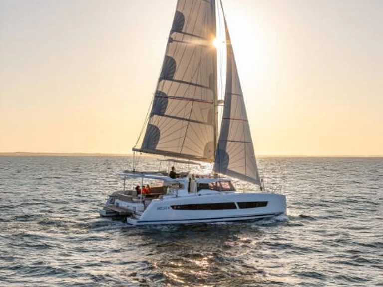 Fountaine Pajot FP 41 jednotlivci a charterové společnosti v Nikiána