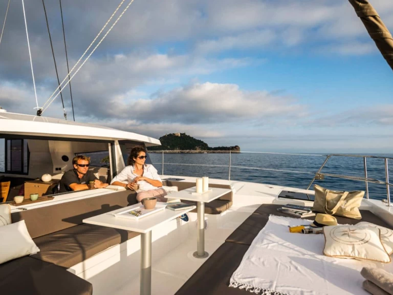 Pronájem lodi Kotor lákavé ceny Bali 4.0