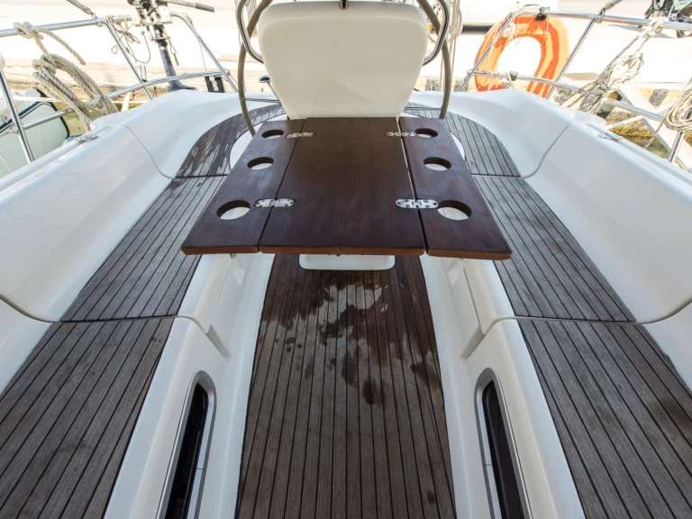 Pronájem Plachetnice v Nikiána -Bavaria Bavaria 36 Cruiser