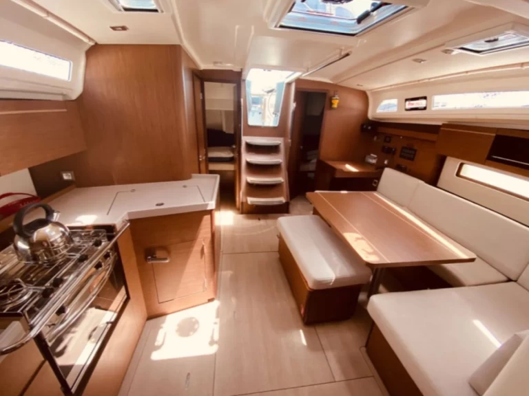 Pronájem Plachetnice v Lefkáda -Bénéteau Oceanis 40.1