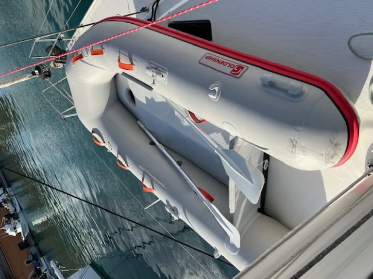 Pronajmout Plachetnice se skipperem či ne Bavaria v Angra do Heroísmo