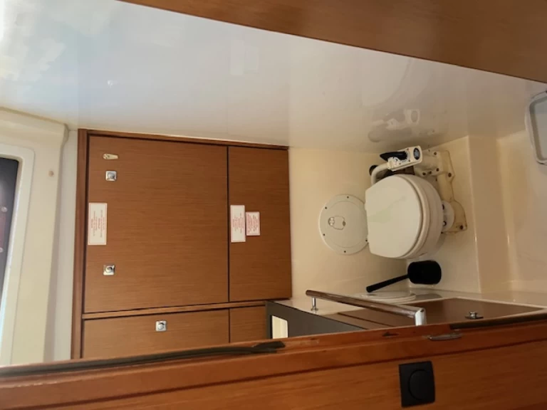 Bavaria Cruiser 46 jednotlivci a charterové společnosti v Angra do Heroísmo