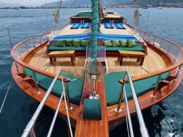 Pronajmout si  Gulet v Gümbet