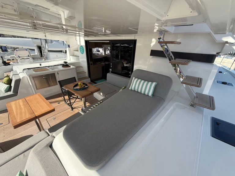 Pronájem lodi Lagoon Lagoon 55 v Salerno na Samboatu