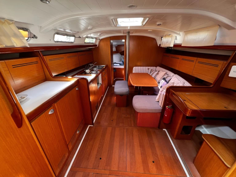 Pronajmout Plachetnice se skipperem či ne Bénéteau v Vlycho