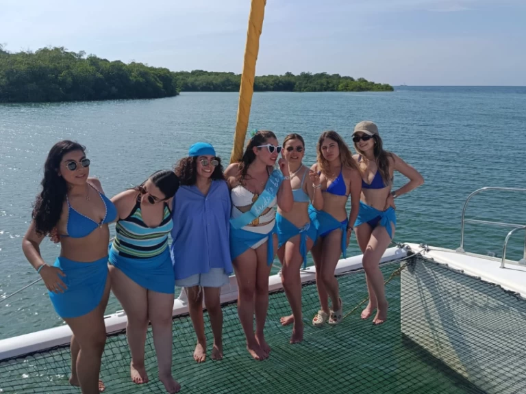 Fountaine Pajot Lavezzi 40 jednotlivci a charterové společnosti v Cartagena