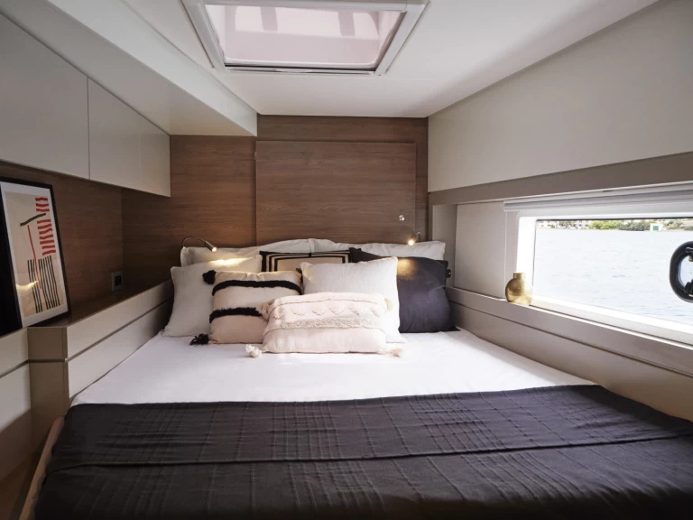 Katamarán k pronájmu v Ibiza Magna za nejlepší cenu