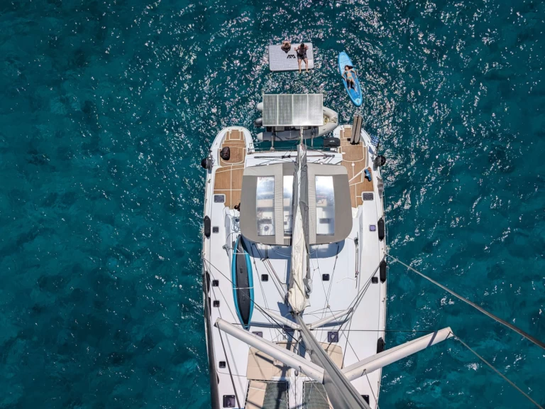 Lagoon Lagoon 500 2010 jednotlivci a charterové společnosti v Lavrio